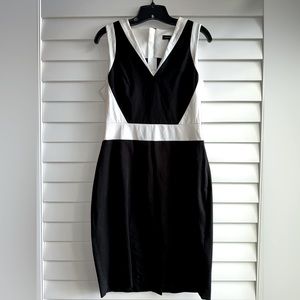Banana Republic Black and White Sleeveless Dress